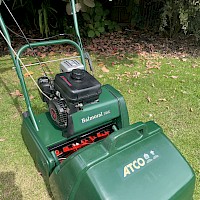 ATCO Balmoral 14sk Cylinder Lawn Mower Gallery Image Thumbnail