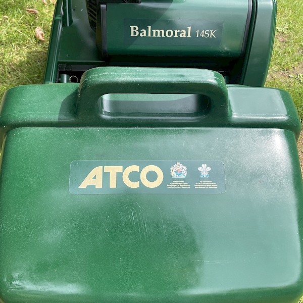 ATCO Balmoral 14sk Cylinder Lawn Mower Gallery Image