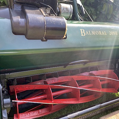 ATCO Balmoral 20SE Cylinder Lawn Mower Main Image