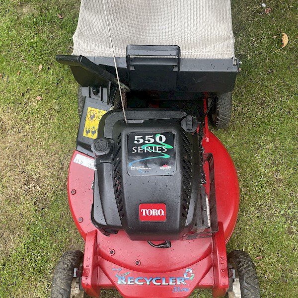 Toro Recycler 21” self propelled lawn mower Gallery Image