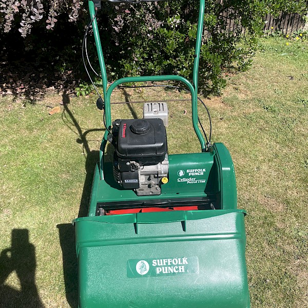 Suffolk Punch 17SK Cylinder Lawn Mower Gallery Image