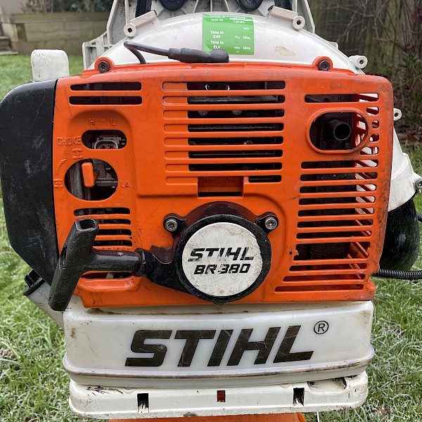 Stihl BR380 Backpack leaf blower Gallery Image