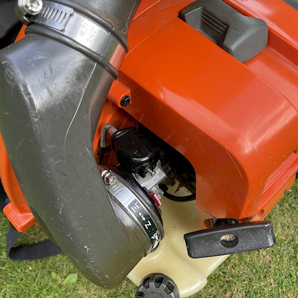 Husqvarna 580BTS Backpack leaf blower Gallery Image