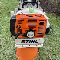 Stihl BR380 Backpack leaf blower Gallery Image Thumbnail