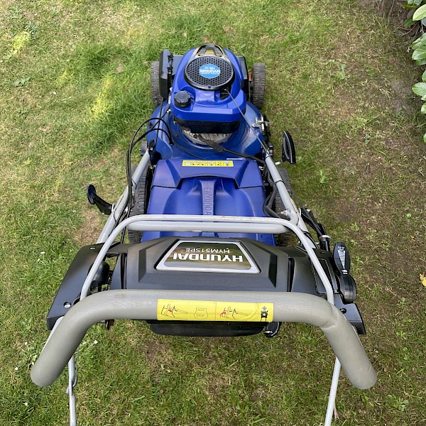 Hyundai 20” electric start Gallery Image