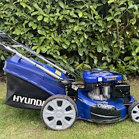 Hyundai 20” electric start Gallery Image Thumbnail