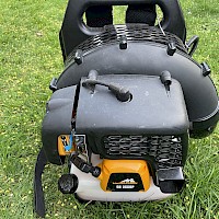 McCulloch leaf blower Gallery Image Thumbnail