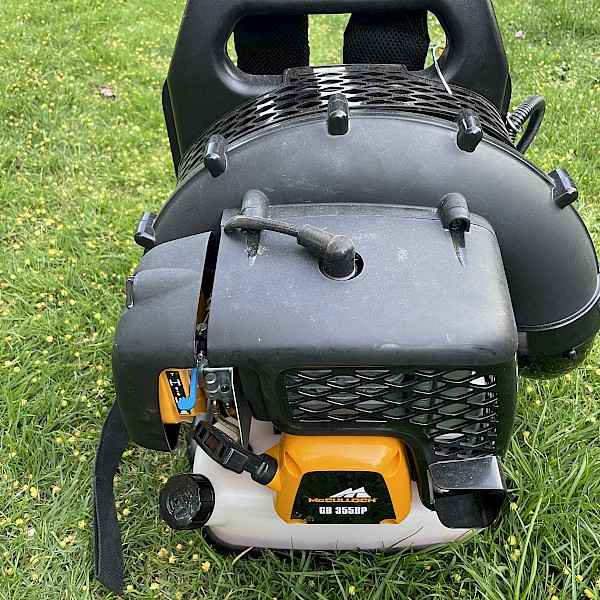 McCulloch leaf blower Gallery Image