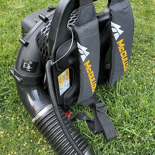 McCulloch leaf blower Gallery Image