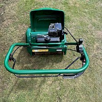 Qualcast 43s cylinder mower Gallery Image Thumbnail