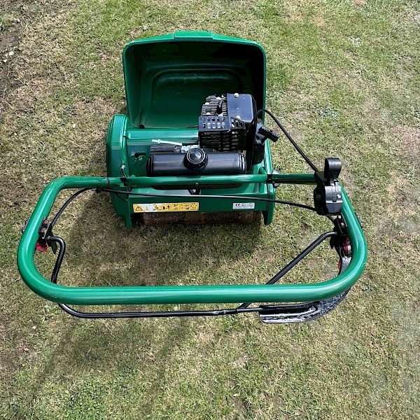 Qualcast 43s cylinder mower Gallery Image