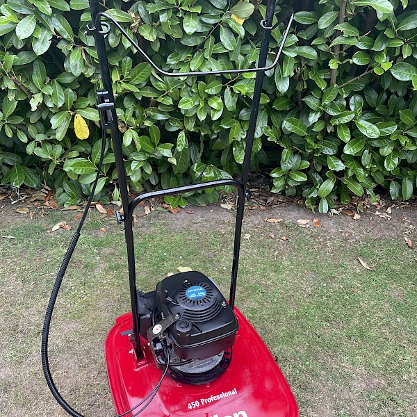 Allen 450 Professional Hover Mower Gallery Image